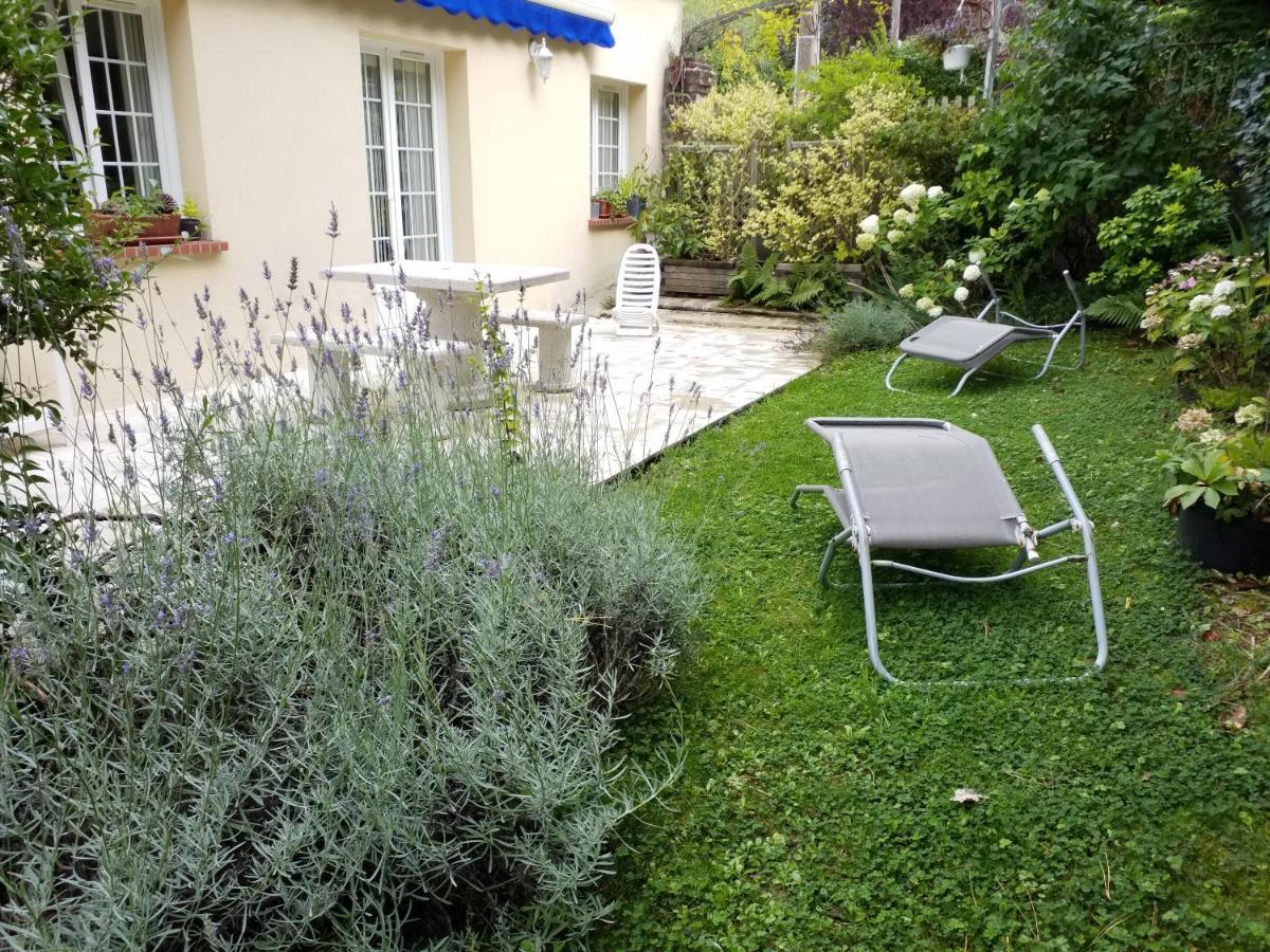 Appartements Et Gite Les Hauts De Sophia Trouville-sur-Mer Exterior photo