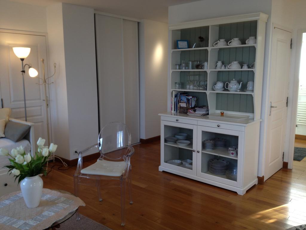 Appartements Et Gite Les Hauts De Sophia Trouville-sur-Mer Exterior photo