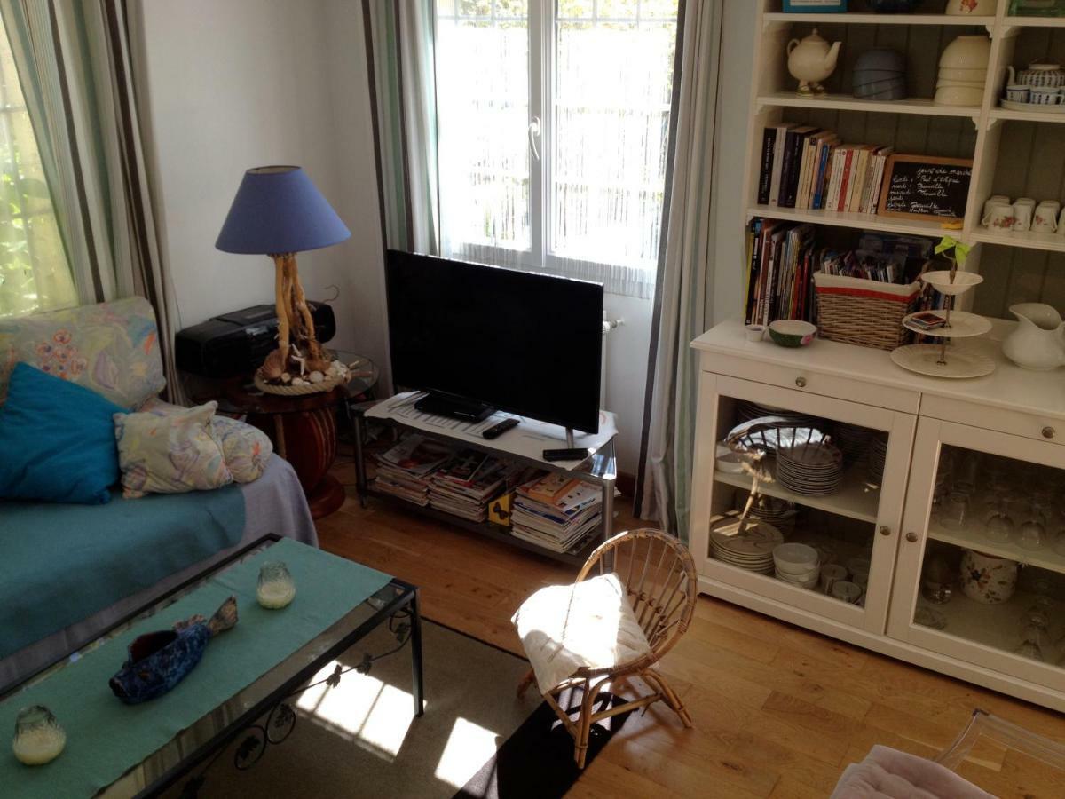 Appartements Et Gite Les Hauts De Sophia Trouville-sur-Mer Exterior photo